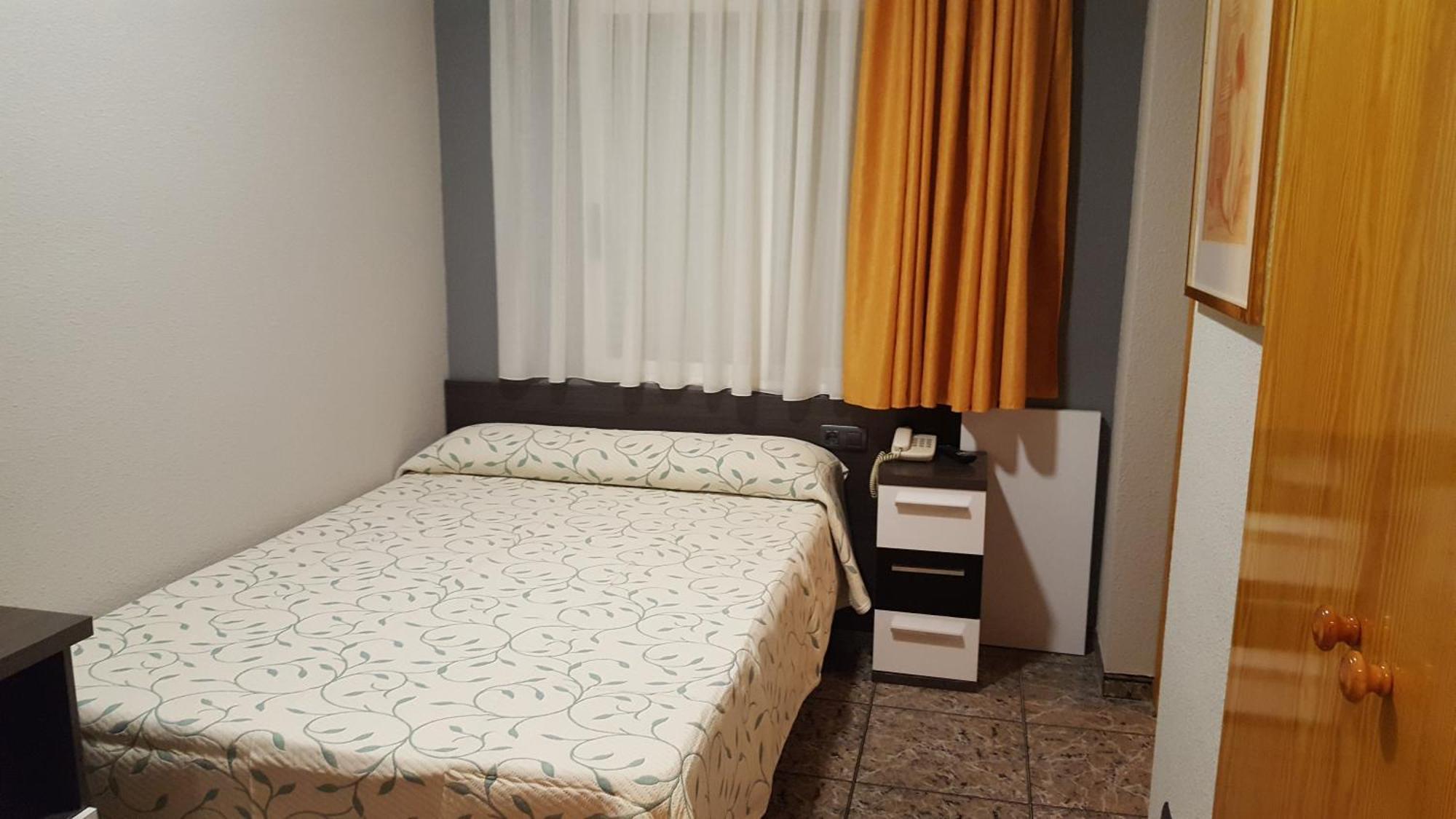 Hotel La Bolera Vinaros Bagian luar foto