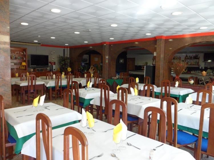 Hotel La Bolera Vinaros Bagian luar foto