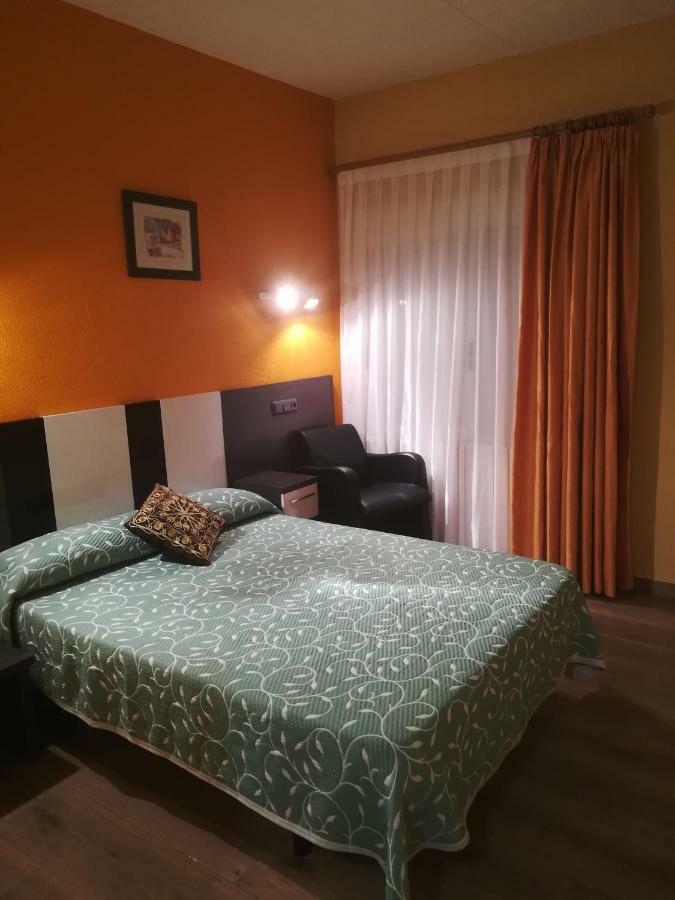 Hotel La Bolera Vinaros Bagian luar foto