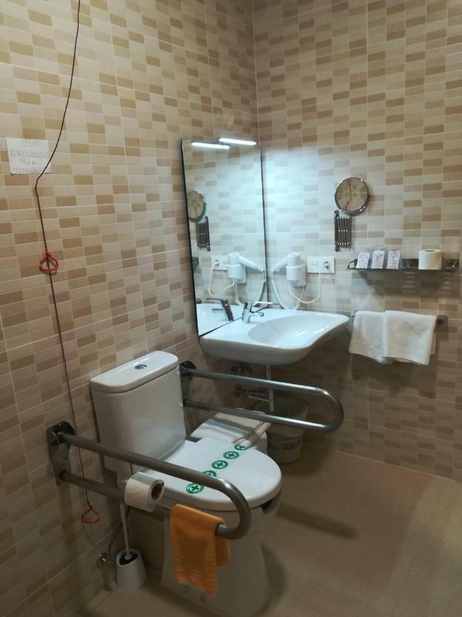 Hotel La Bolera Vinaros Bagian luar foto